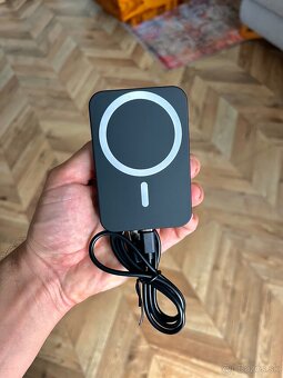 Nová magsafe bezdrôtová nabíjačka na mobil do auta - 3