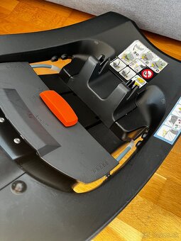 Cybex Aton 5 + isofix - 3