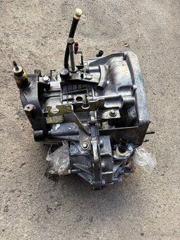 Predám prevodovku Opel vivaro - 3