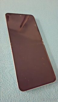 Samsung galaxy Z flip 5 8gb/512 mint - 3