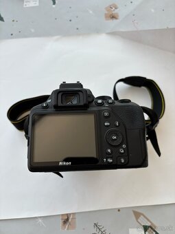 📸 Nikon D3500 + 18–55mm VR objektív | ✅ Takmer nový, málo p - 3