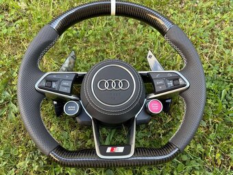 AUDI R8 VOLANT SPORTOVY --- START/STOP - DRIVE SELECT - 3