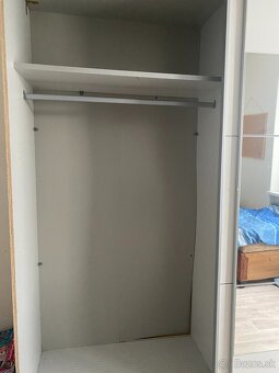 Skriňa s posuvnými dverami - 3