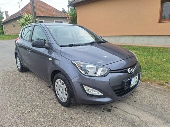 HYUNDAI I20 BENZIN ROK 2013 KLÍMA - 3