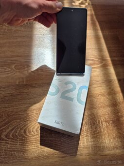 Samsung Galaxy s20 fe - 3