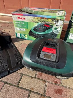 Robotická kosačka Bosch indego S+ 500 s Bosch indego garage - 3