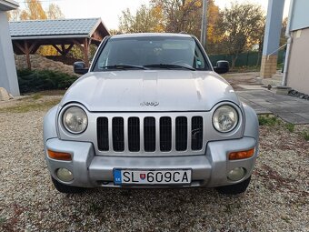 Jeep Cherokee - 3