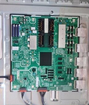 Samsung Q65Q9FNAT diely - 3
