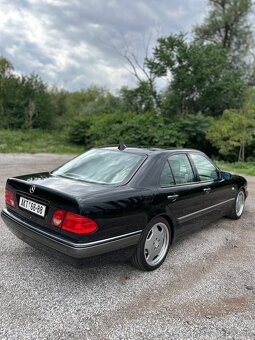 Mercedes benz w210 4,3 V8 - 3
