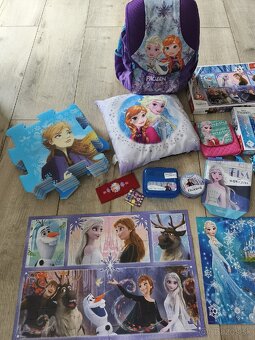 Elsa & Anna - 3