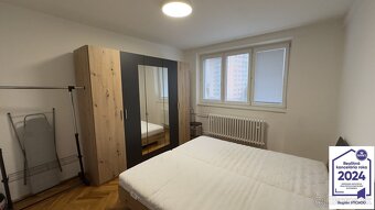 2 izbový byt, Tyršovo nábrežie - 3