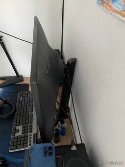 Lenovo Legion T5-26AMR5 / Samsung Odyssey G7 28" - 3