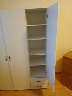 Predám bielu skriňu - 3