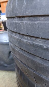 Goodyear 245/45 R18 - 3