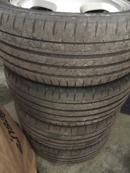 Elektróny - Mercedes - 3