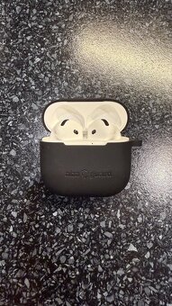 Apple AirPods 4 - 3