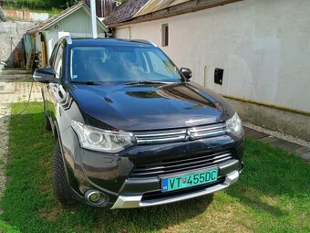 Mitsubishi Outlander PHEV 2.0 Executive Edition–4x4–Automat - 3