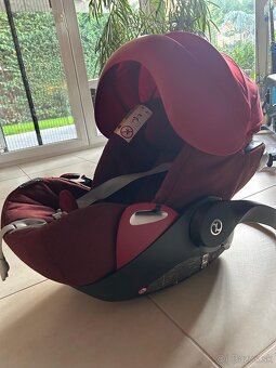 Autosedačka + základňa Cybex - 3
