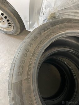 Continental 235/55 R19 - 3