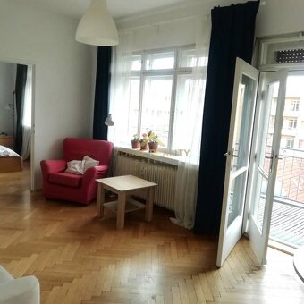 Predaj 2 izbový byt CENTRUM, Jakubovo nám., Bratislava I. St - 3