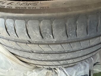 Michelin Latitude Sport 3 R19 - 3