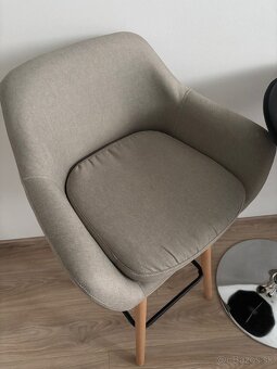 Predám set- barový stolík + 2 stoličky - 3