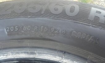 205/60/16 zimne pneu. - 3