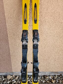 Predám lyže, prilbu, okuliare - 3