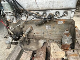 Motor Unimog 404 - 3