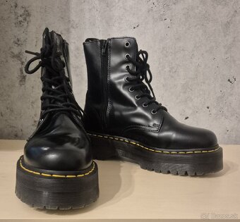 Dr. Martens Jadon EU42 - 3