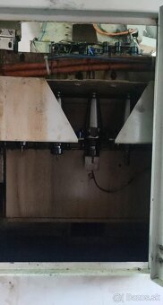 Obráběcí centrum (vertikální) Cincinnati FTV 850 (6502) - 3