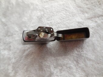 Zapalovac kovovy benzinovy - ako Zippo, Zberatelsky kusok. - 3