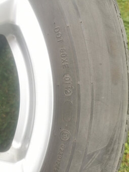 Predám ALU disky ENZO R16 7jx16h2 s pneu NOKIAN 215/70/R16 - 3