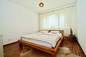 Stačí sa nasťahovať v centre moderný 3izb byt s loggiou - 3