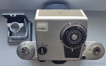 Pentacon six tl + TTL prisma + Biometar 80/2,8 - 3