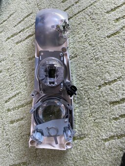 Predám predné svetlo na Opel calibra - 3