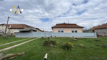 Na predaj 3 izbový rodinný dom na pozemku 2 138 m2 za 65 ti - 3