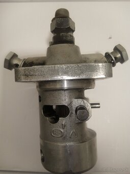 Vstrekovacie čerpadlo Multicar M22 - 3