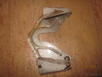 Jawa 250 panelka kryt karburátora dynama reťaze - 3