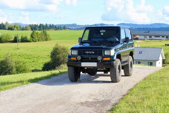 Toyota Land Cruiser Kzj 70 LX 3.0 Turbo - 3