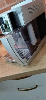 Kávovar DeLonghi Cappuccino ECAM 23.466.S
Pôvodná cena 499e - 3