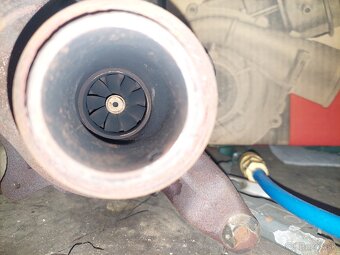 Turbo peugeot 5008 120kW 2.0l. 2014 - 3