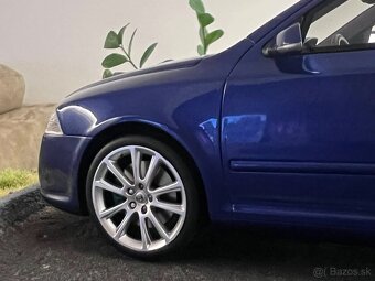 1:18 Škoda Octavia RS 2.0 TFSI - Dynamic Blue - OttOmobile - 3