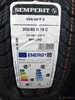 205/65 R16C 107/105 R Semperit - 3