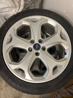 3x elektrón s pneumatikou + 1x pneumatika 235/45 R18 - FORD - 3