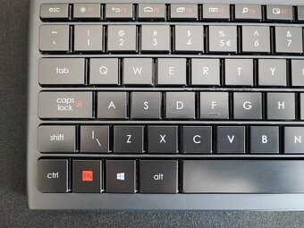Logitech K830 - bezdrôtová klávesnica s touchpadom - 3