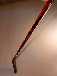 HOKEJKA CCM JETSPEED FT7 PRO ZAHNUTÍ P29 TVRDOST 50/40 - 3
