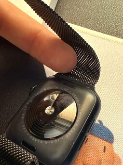 Apple Watch SE 2023 44mm, zdravie batérie 99% - 3