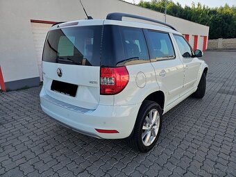 Škoda Yeti 2.0 TDI M5 JOY Navi DVD Webasto Xenony R17 - 3