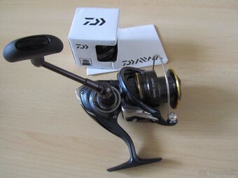 Daiwa Legalis 3500HA kovový naviják nový + náhr.cívka - 3